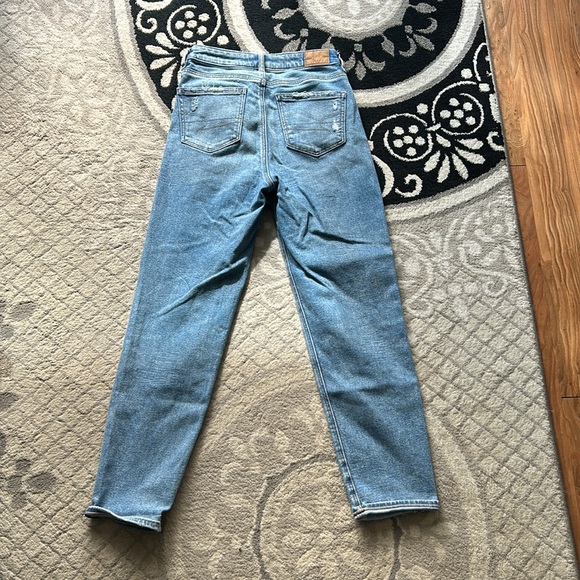 American Eagle Boyfriend Style Jeans - Picture 2 of 3
